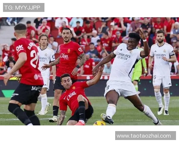 曼城与曼联激战正酣赛场上演精彩比分对决回顾