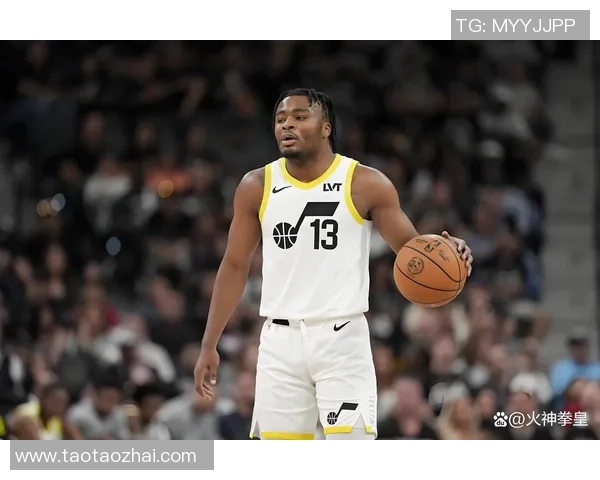 爵士与快船G2对决精彩回顾球星表现与战术分析全景呈现