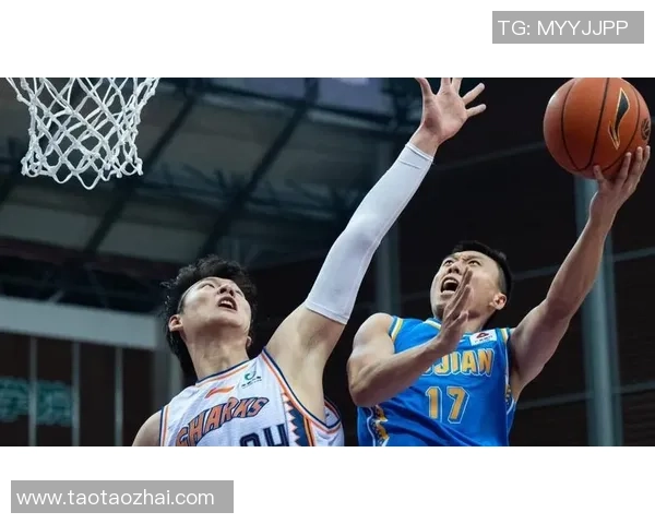 杭州篮球队在精英赛中以68分稳居积分榜首位,展现强劲实力MBA