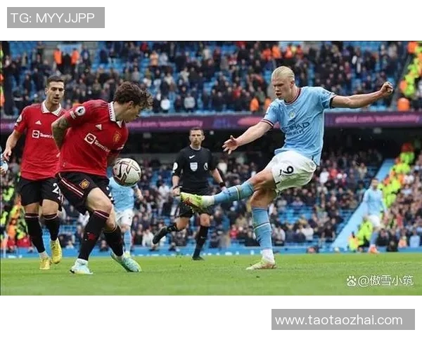 红魔对决蓝月亮曼联与曼城德比战的激情与荣耀